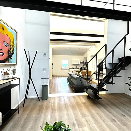 Apartment Marilyn - Near The Duomo